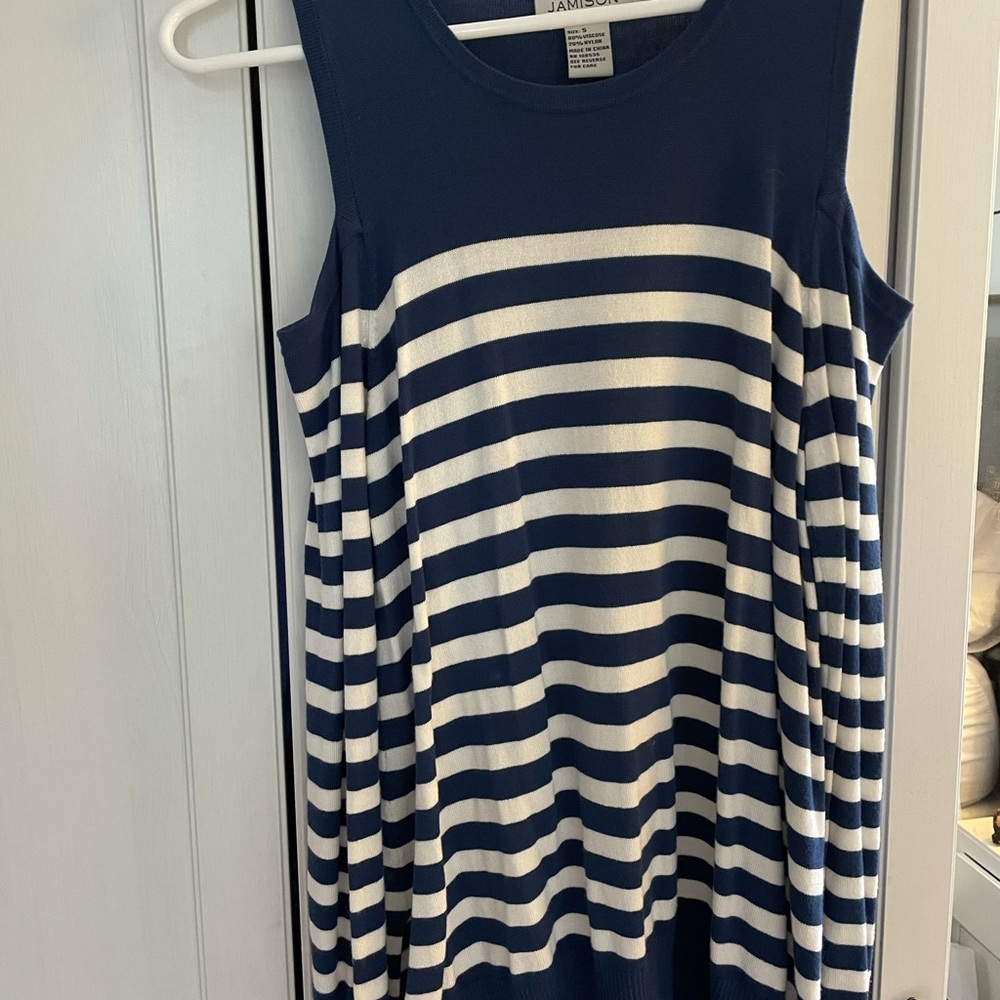 Jamison cold shoulder blue stripe sweater small